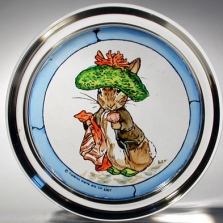 Benjamin Bunny Glass Paper Weight