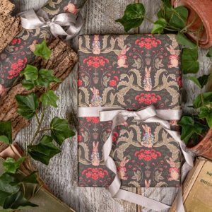Peter Rabbit “The Vegetable Thief” Noir Gift Wrap